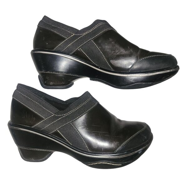 Dansko Womens Black Slip-On Wedge Shoes  39 Leather & Textile Upper Stylish Comf - Picture 1 of 7
